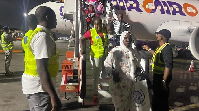 NEMA Receives 150 Stranded Nigerians From Niger