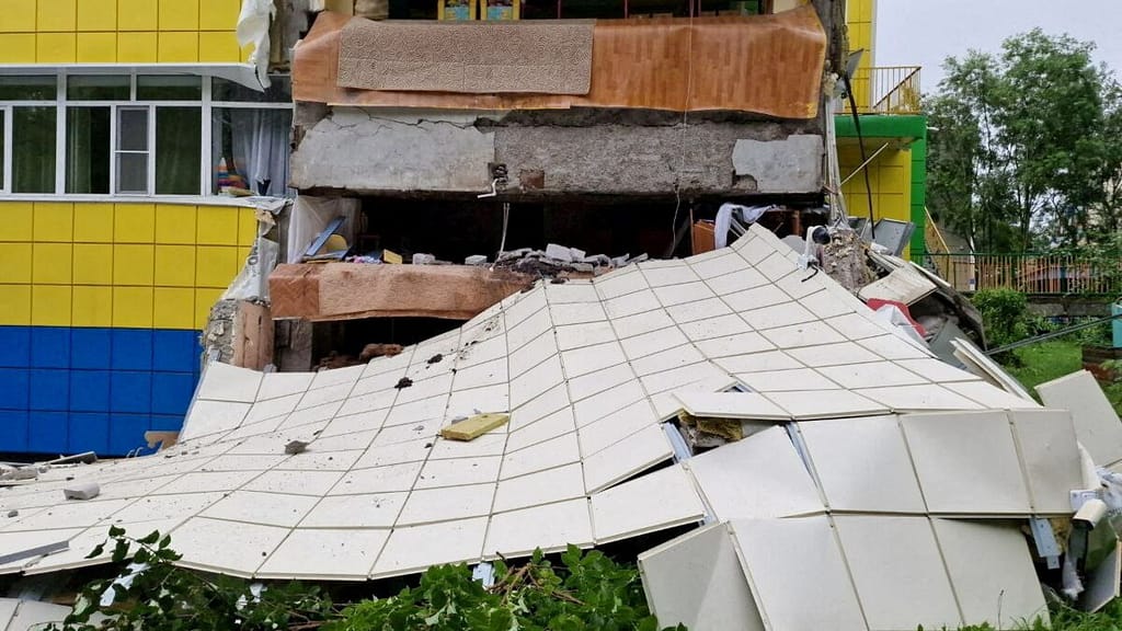 8.8 Earthquake Off Russia Triggers Tsunami Alerts