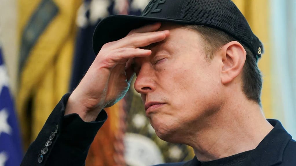 Tesla Stock Tanks After $150 Billion Lost in Trump-Musk Row