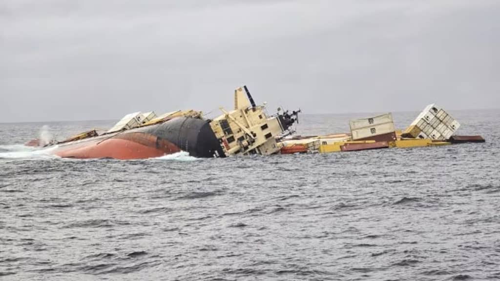 Shipwreck Off Libya Kills 18, 50 Missing