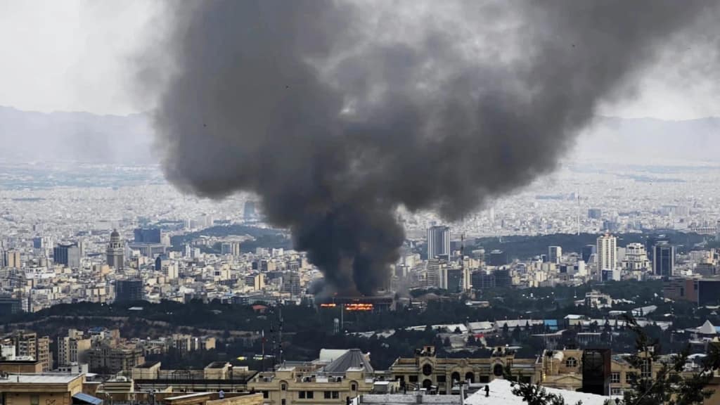 Airstrikes (News Central TV)