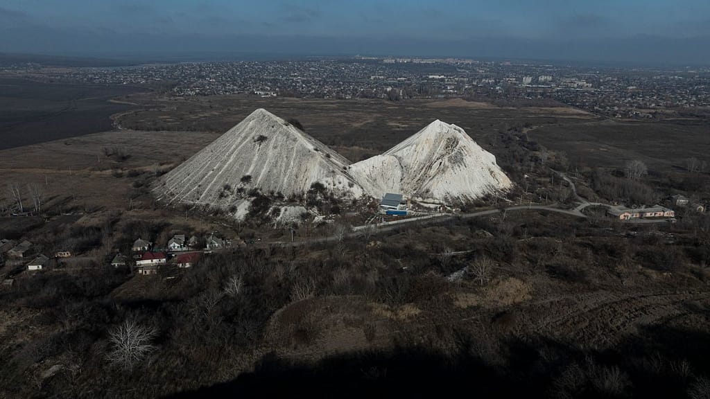 Strategic Minerals Deal Reached Between Ukraine and US