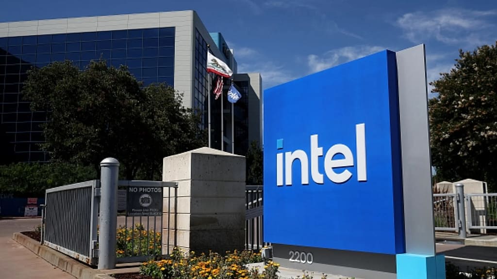 Intel’s AI Comeback Bid Begins with Massive Layoffs and Strategic Shift