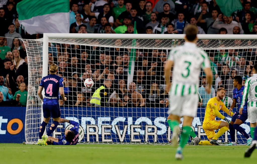 Atletico Madrid Stumble 1-0 at Betis as Early Gimenez Own Goal Proves Costly