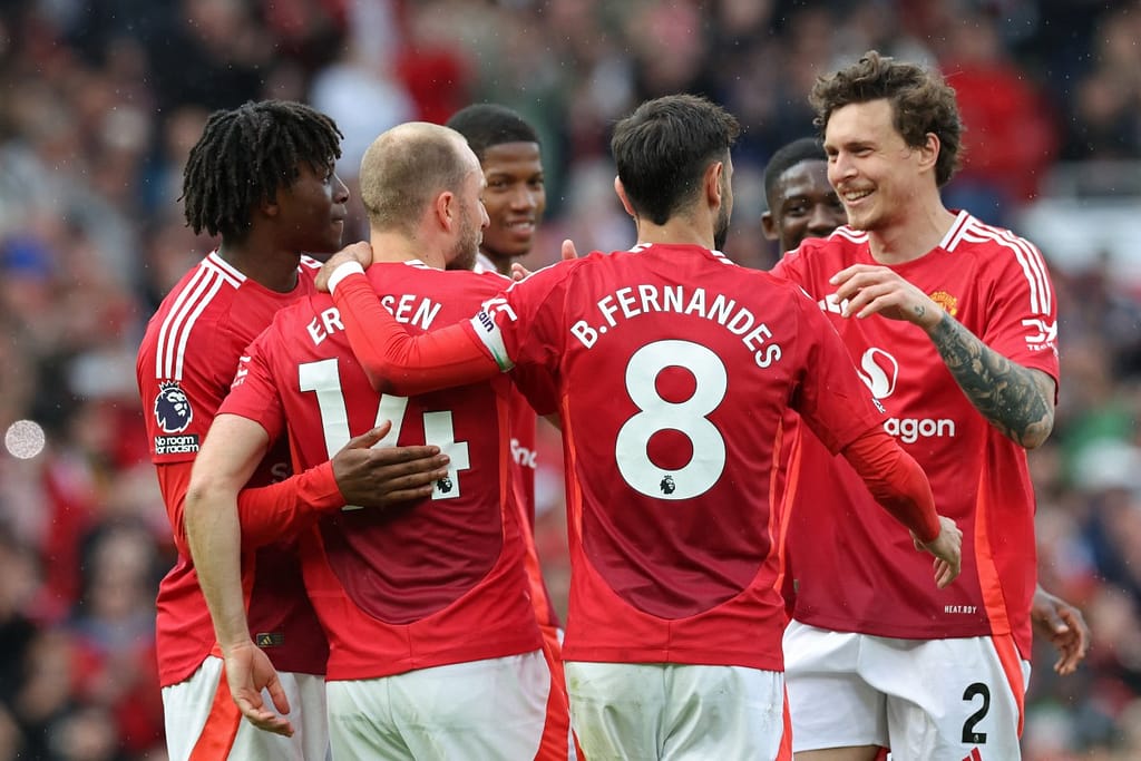 English Premier League Revenues Hit Record £6.3bn