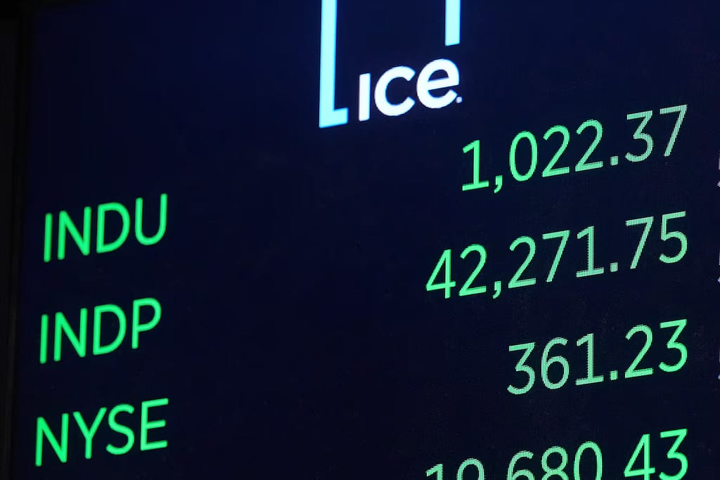 Global Stock Markets Surge Over Hopes for US-China Trade Truce