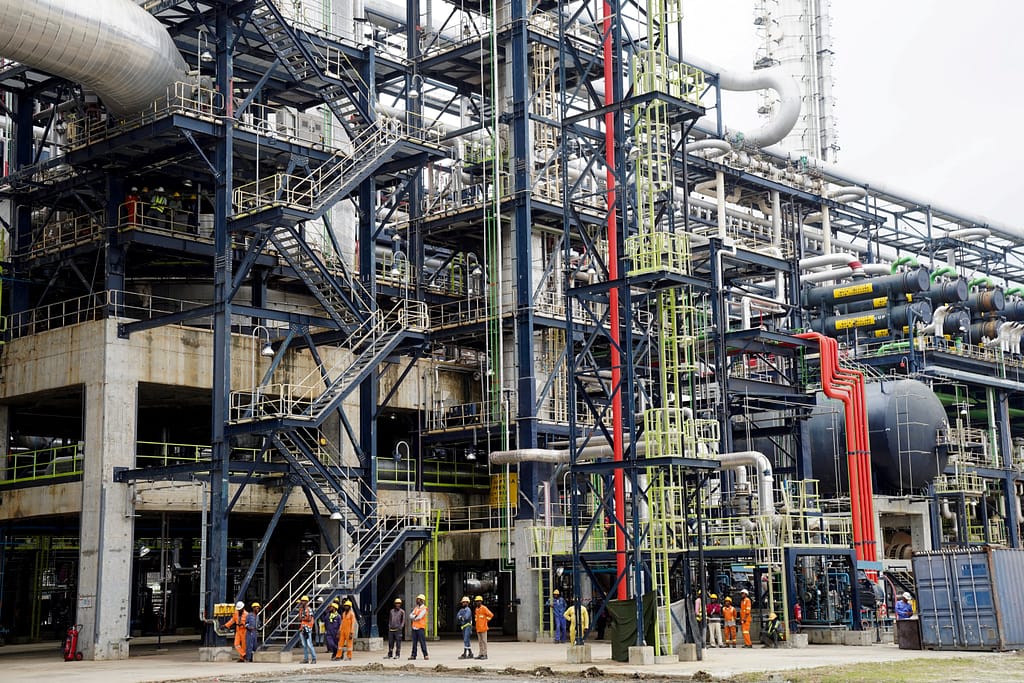 Nigerian Government, Dangote Could Begin Talks Over Naira-for-Crude Deal Renewal