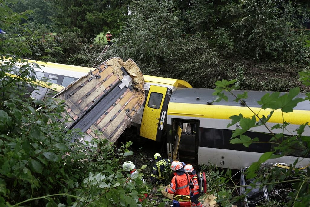 Several Injured in German Train Derailment