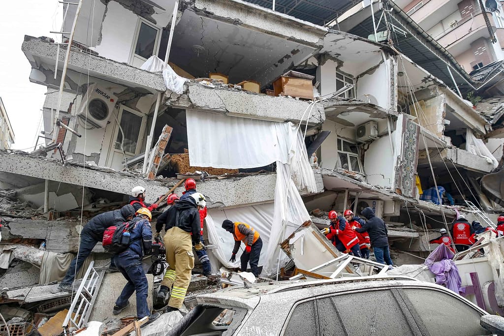 Tsunami Warnings Lifted After Massive Earthquake
