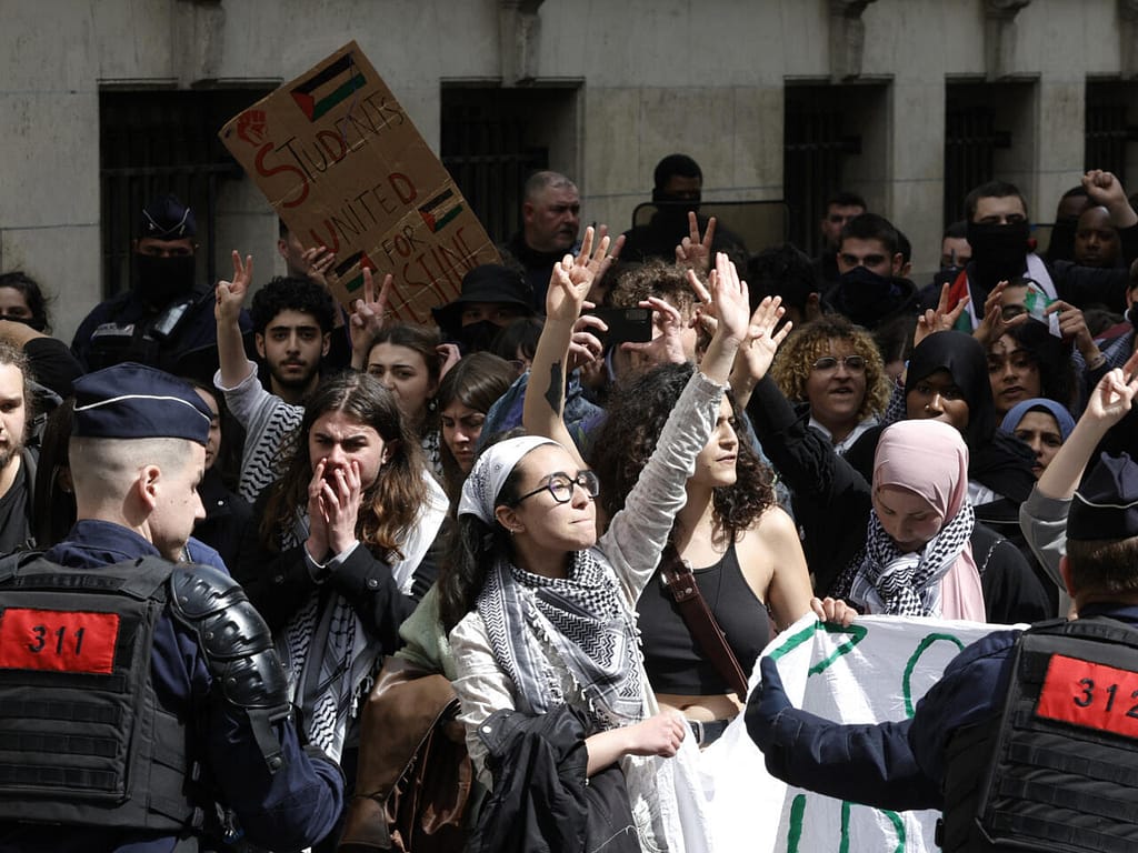 Dozens Arrested as Paris Police Disband Gaza War Protest at Sorbonne University
