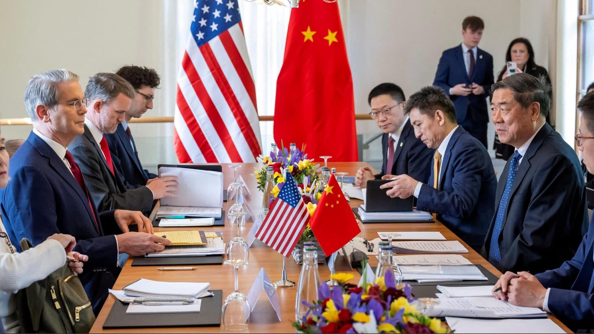 US, China Reach Tentative Trade Deal