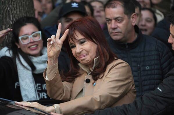 Prosecutors_Argentina's ex-president (News Central TV)