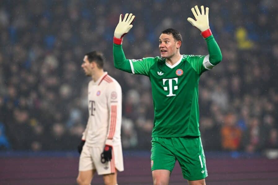 Manuel Neuer Signs New Bayern Munich Contract to 2026