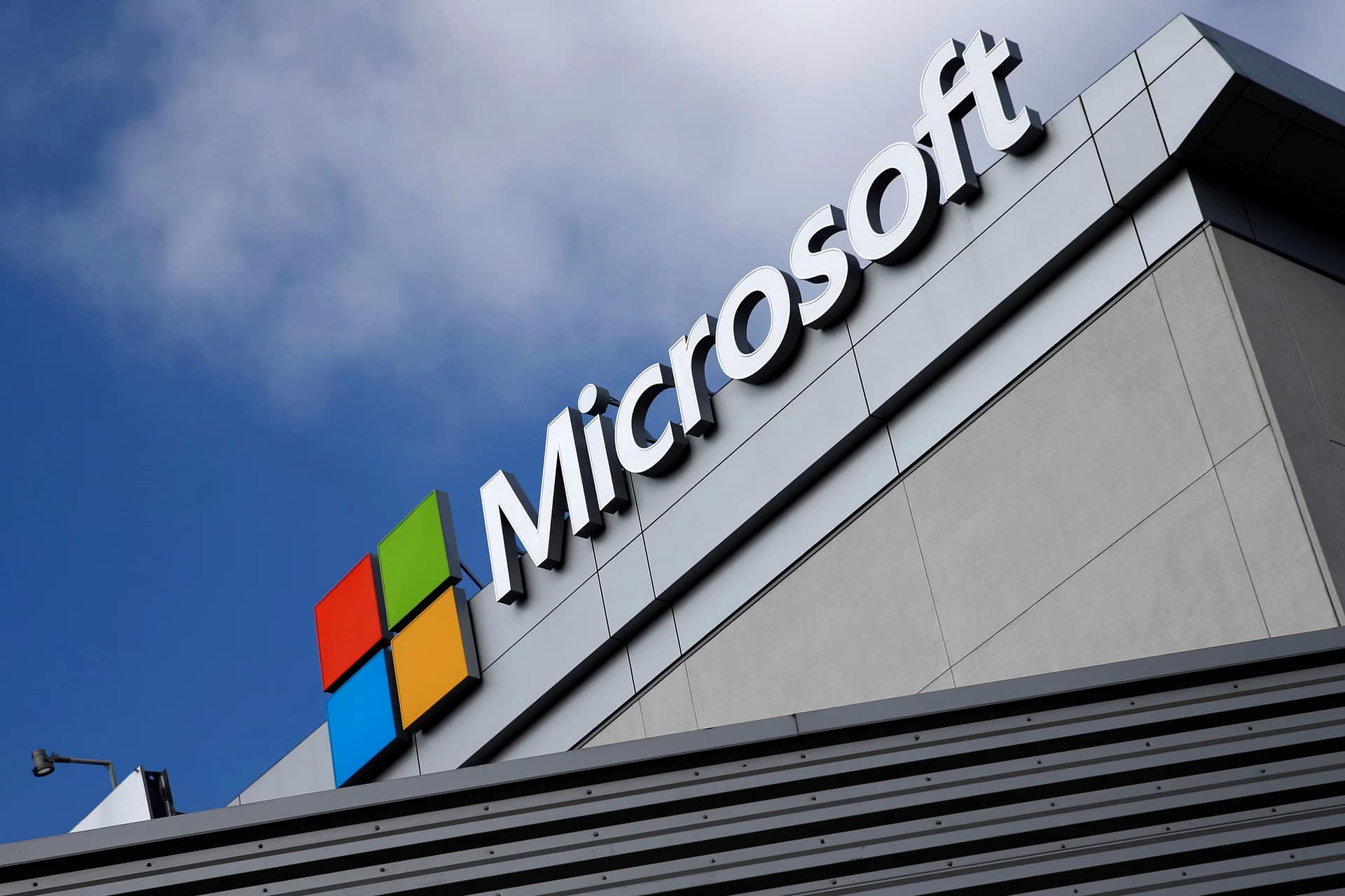 Microsoft (News Central TV)