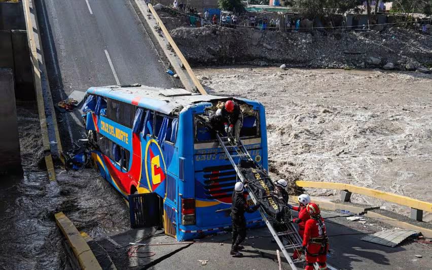 peru bridge collapse (News Central TV)