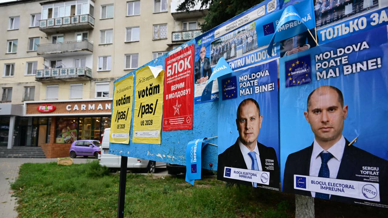 Moldovans Vote in Tense Polls