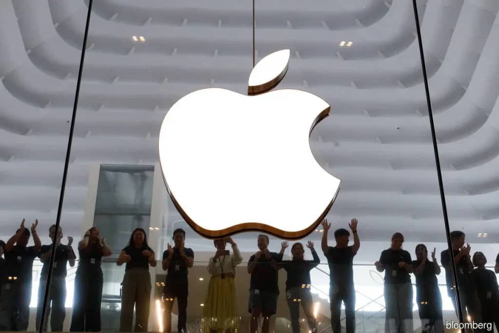 US Judge Accuses Apple of Defying Court in App Store Antitrust Ruling